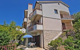 Apartments Jolanda 911